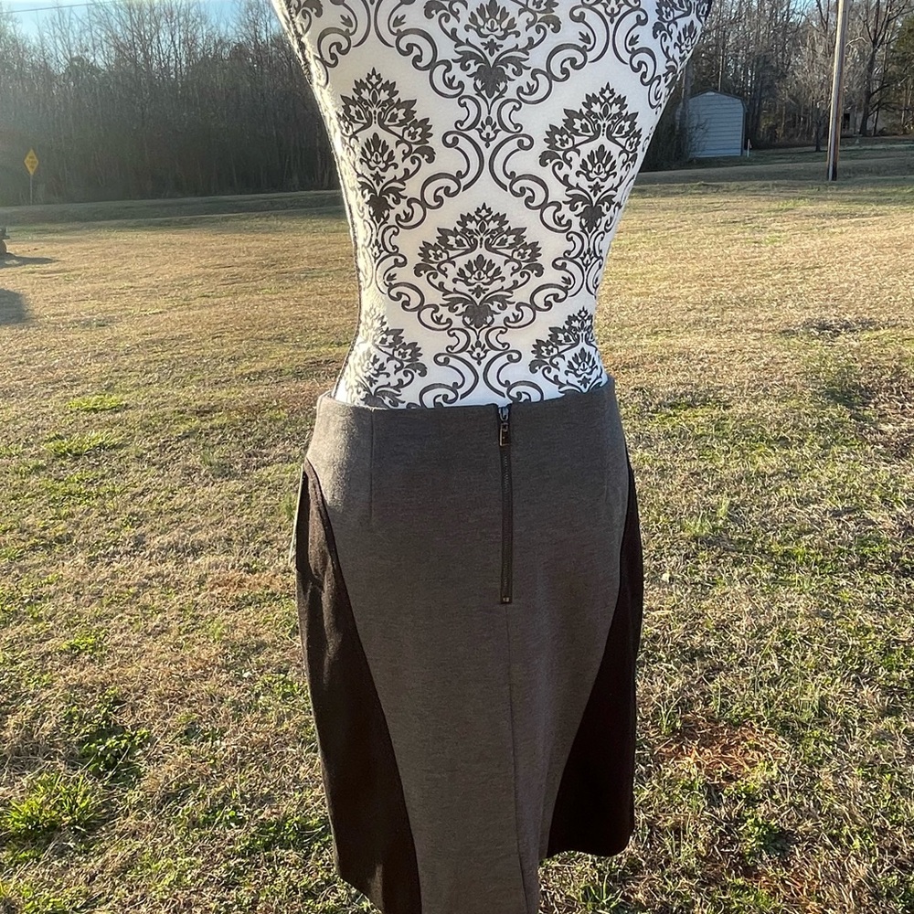 Laundry By Shelli Segal Charcoal and Black Pencil Skirt